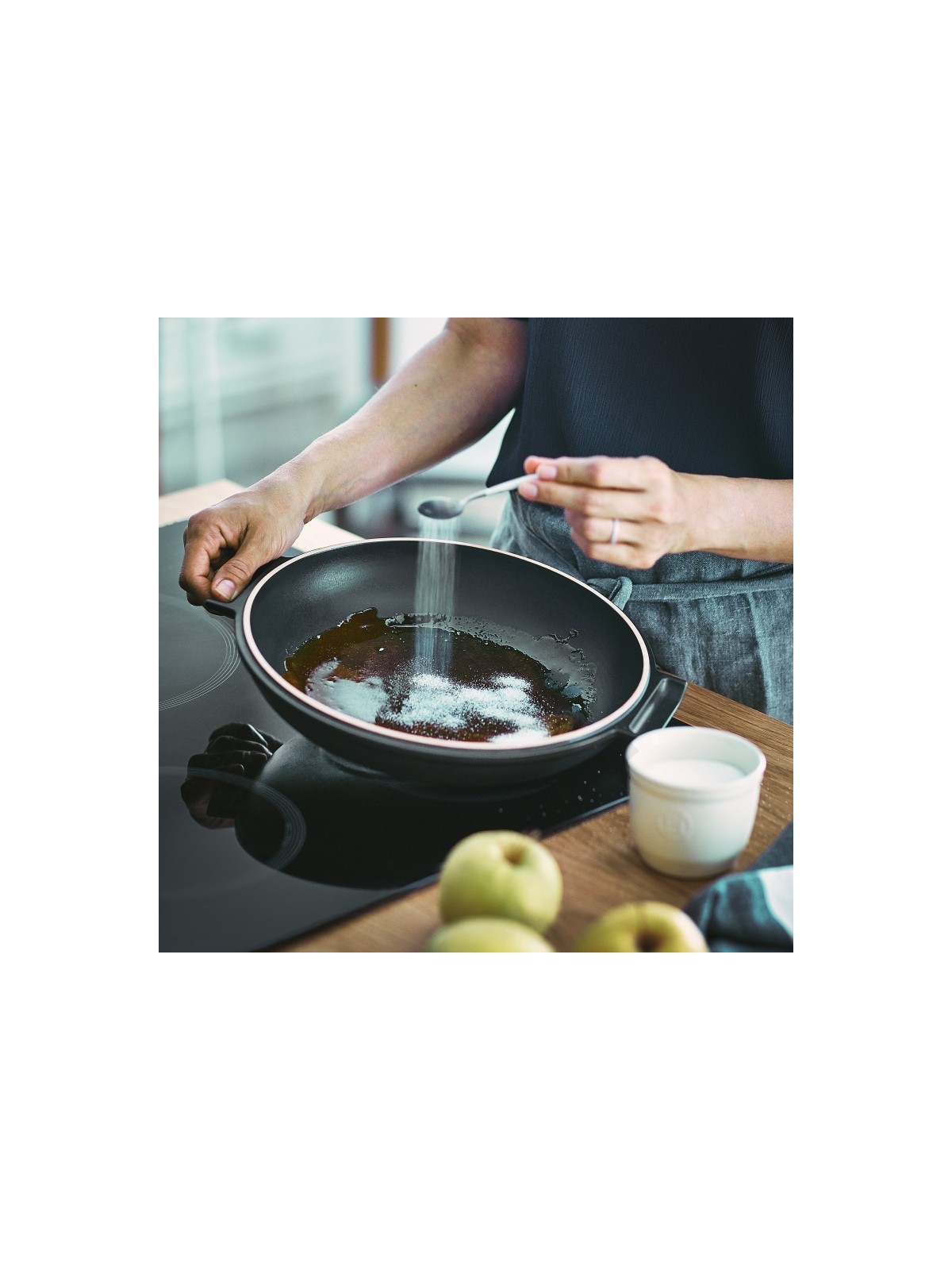 Emile Henry tarte tatin Delight 32,5 cm/ 2,65 l, induktsioon