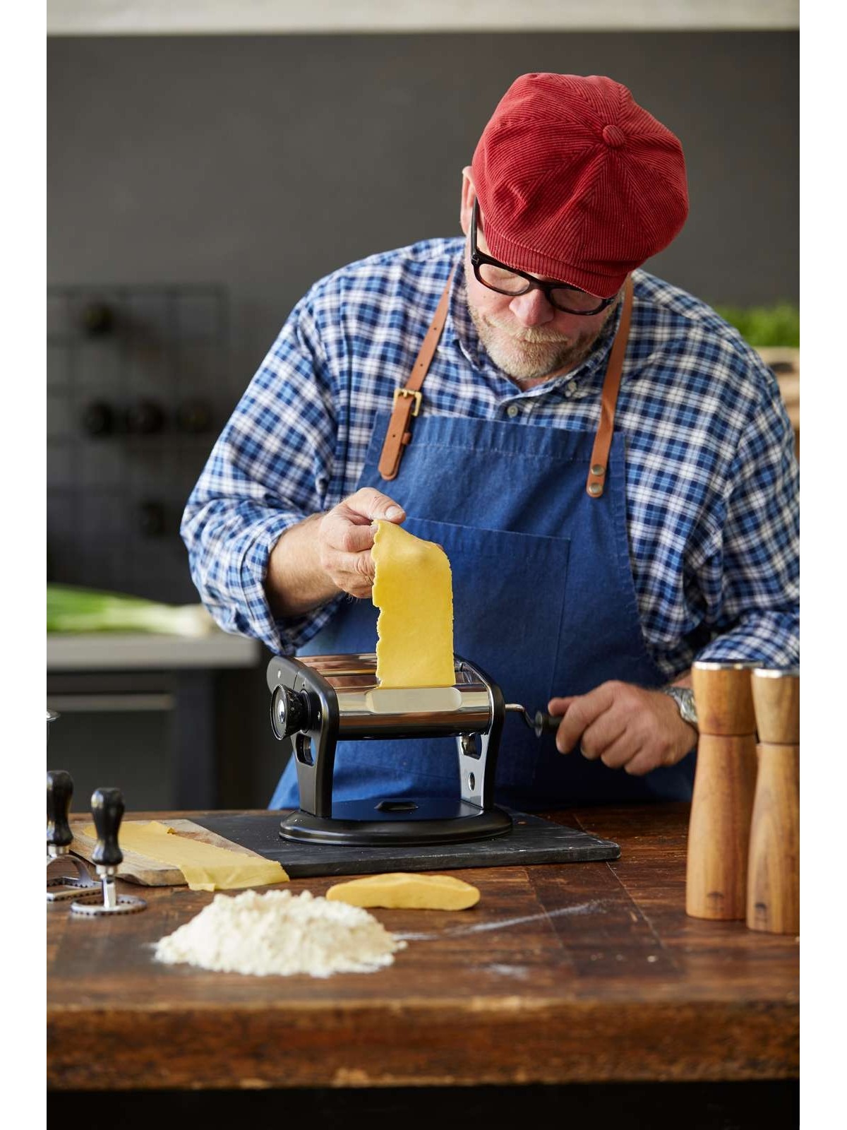 Holm машинка для пасты 21x16x16cm, черный