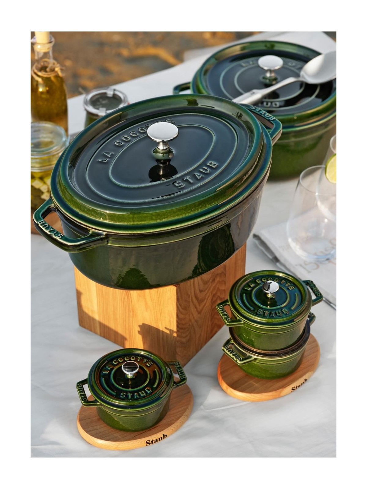 STAUB 31cm Oval Cast Iron Cocotte