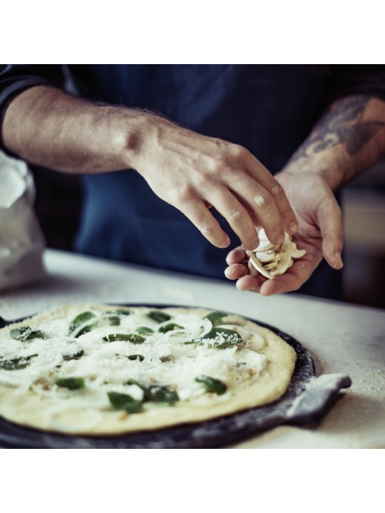 Emile Henry Smooth Pizza Stone 37 cm