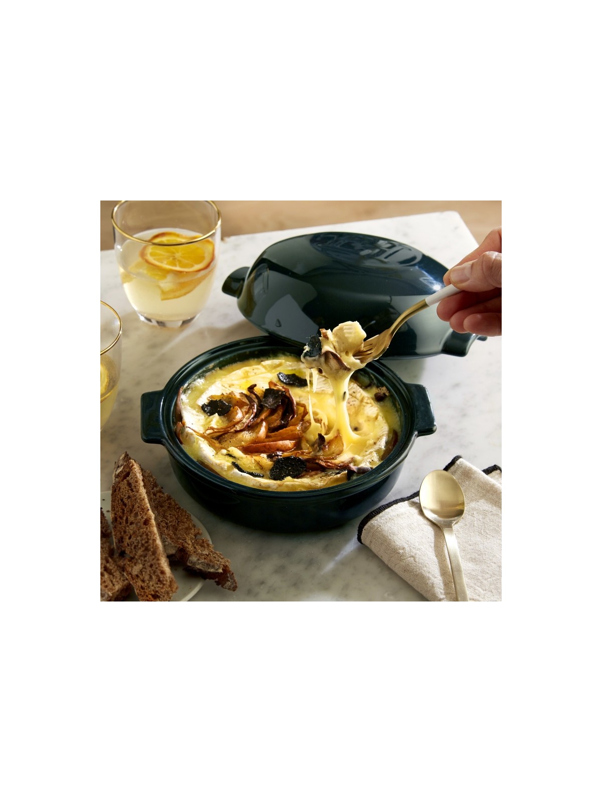 Emile Henry форма для запекания 19,5x17,5 см/0,55 л