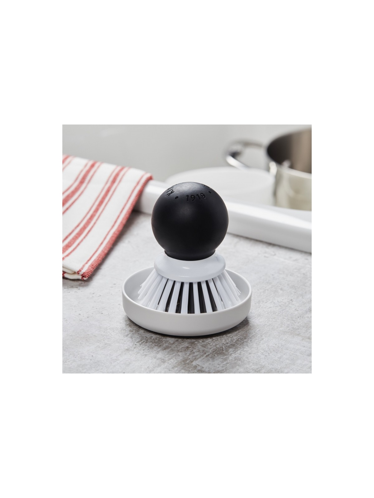 KitchenAid trauku mazgāšanas birste ar pamatni