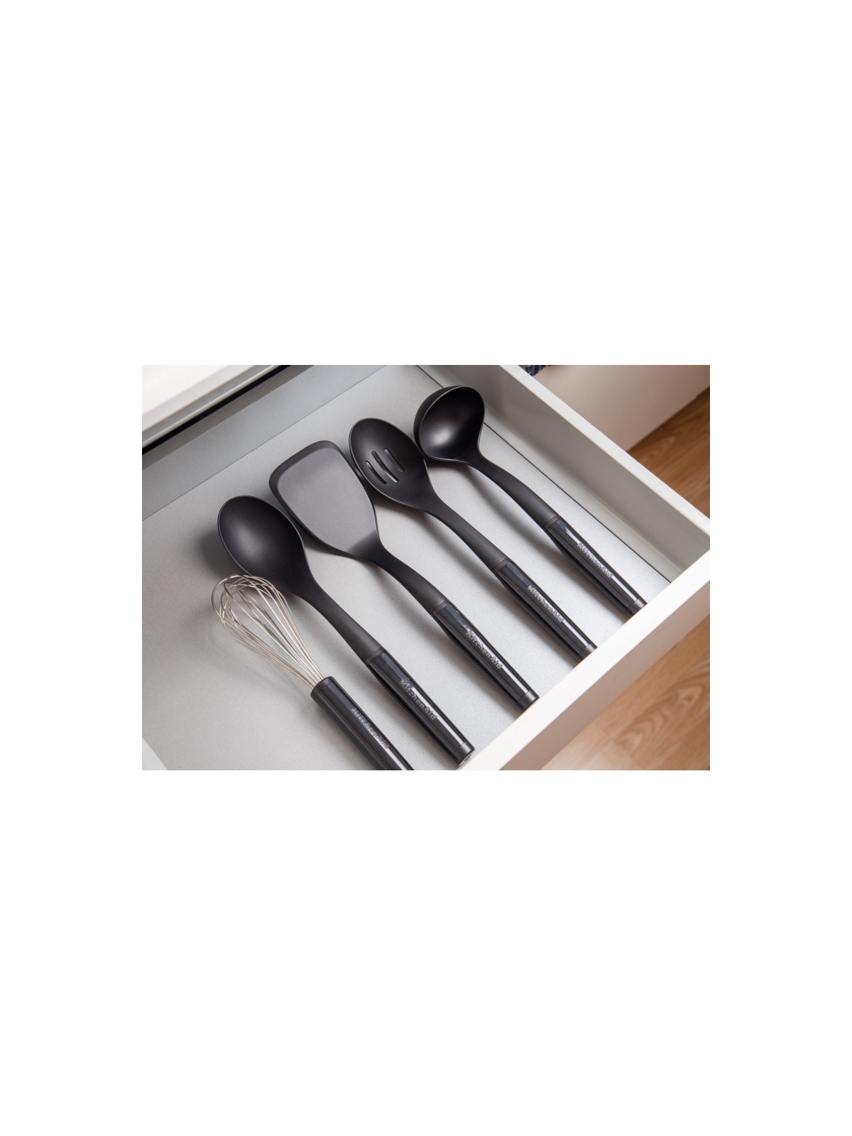 KitchenAid 6-daļīgs piederumu komplekts un keramikas turētājs, Onyx Black