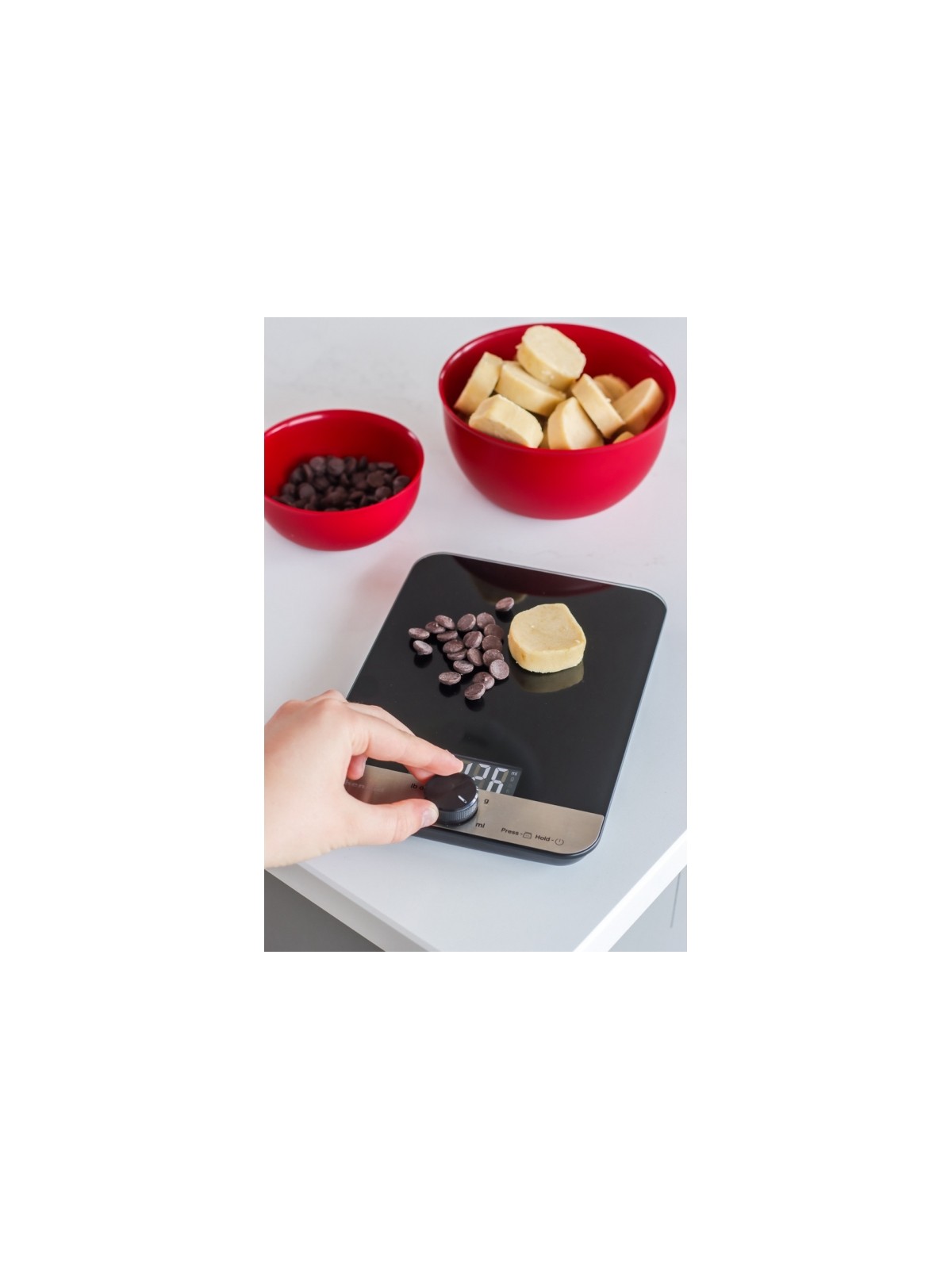 KitchenAid Digital Glass Top Kitchen Scale, 5000g and 500g / 5 litres Weighing Capacity