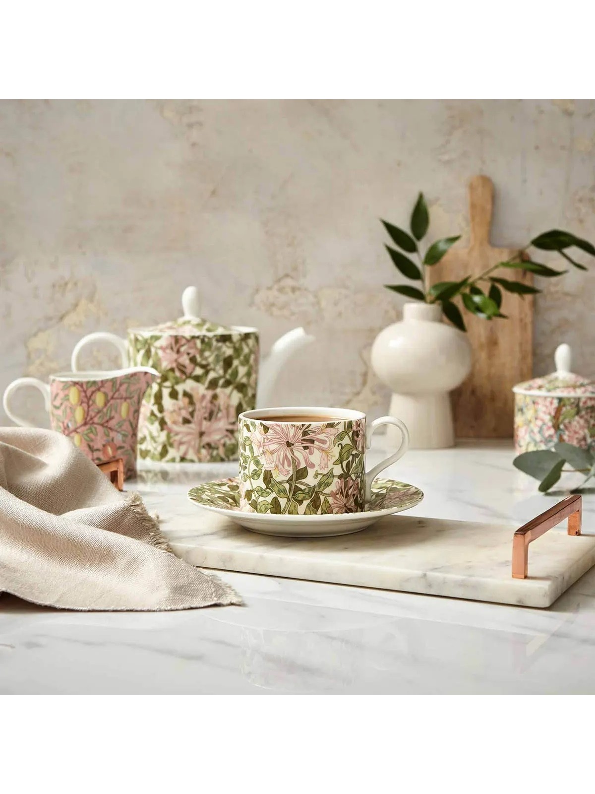 Spode krūze ar apakštasīti Morris & Co Honeysuckle, 0,2 l