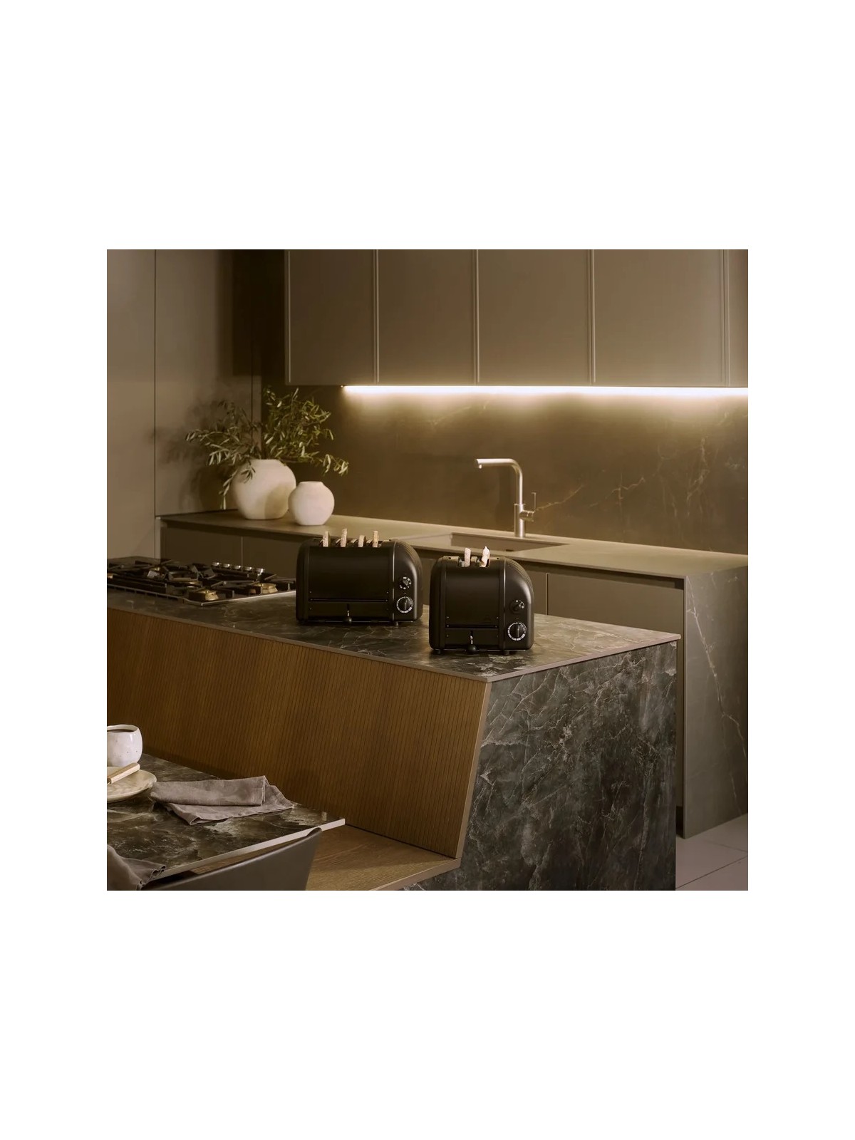 Dualit röster NewGen Classic 4- viilule, Stealth Black