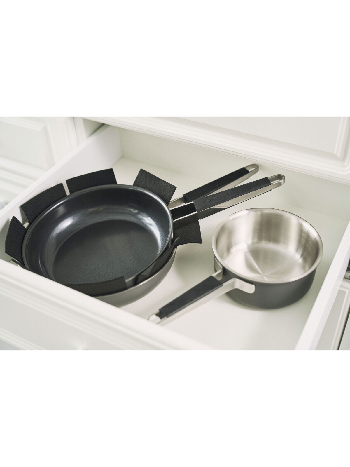 Zwilling panna Pure, keramikas pārklājums, pelēka