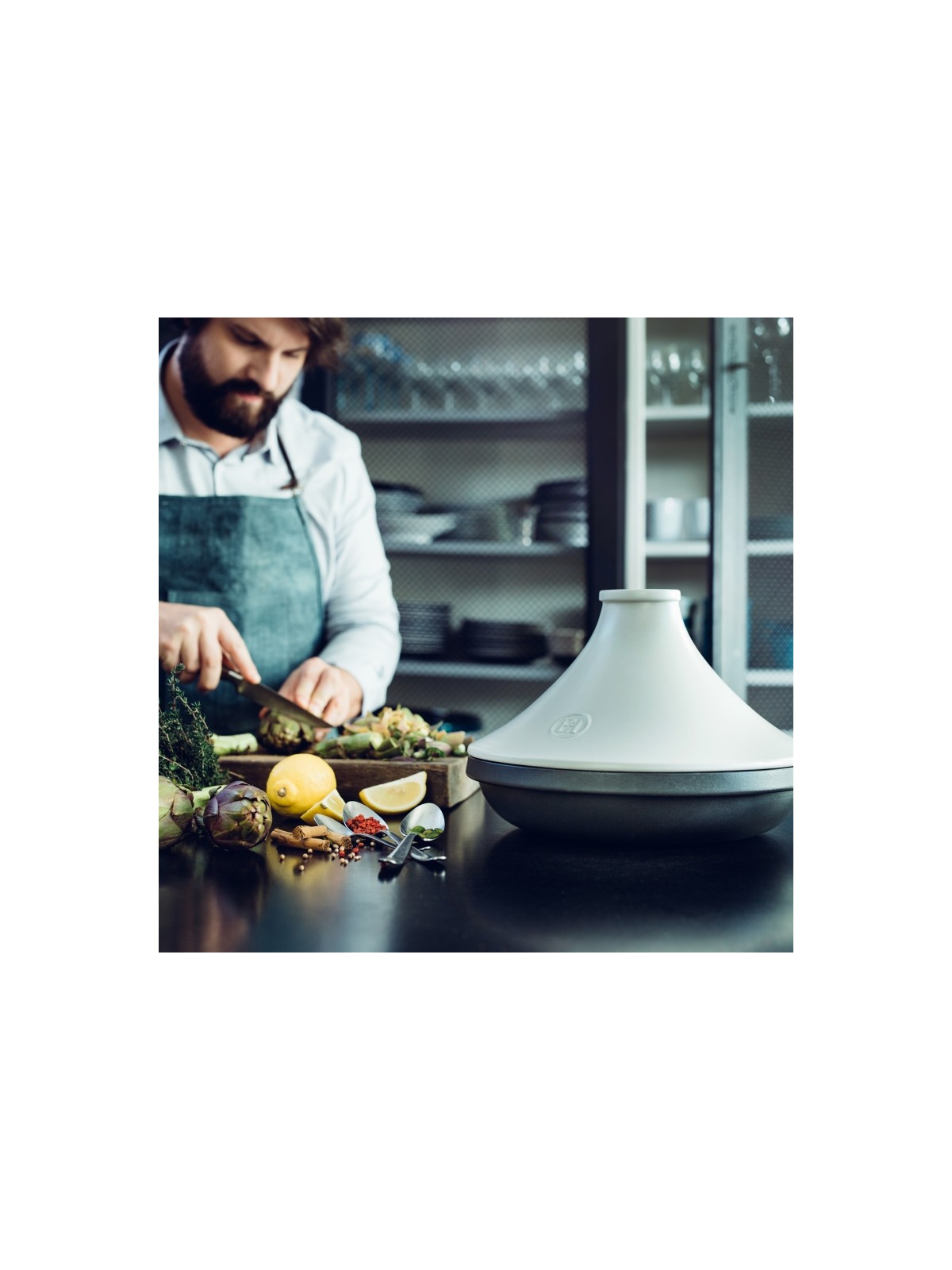Emile Henry tajine Delight, must/valge