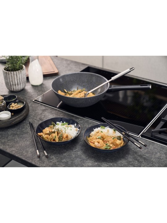 ZWILLING wok Terreno Plus – 28 cm alumiinium keraamilise mittenakkuva kattega