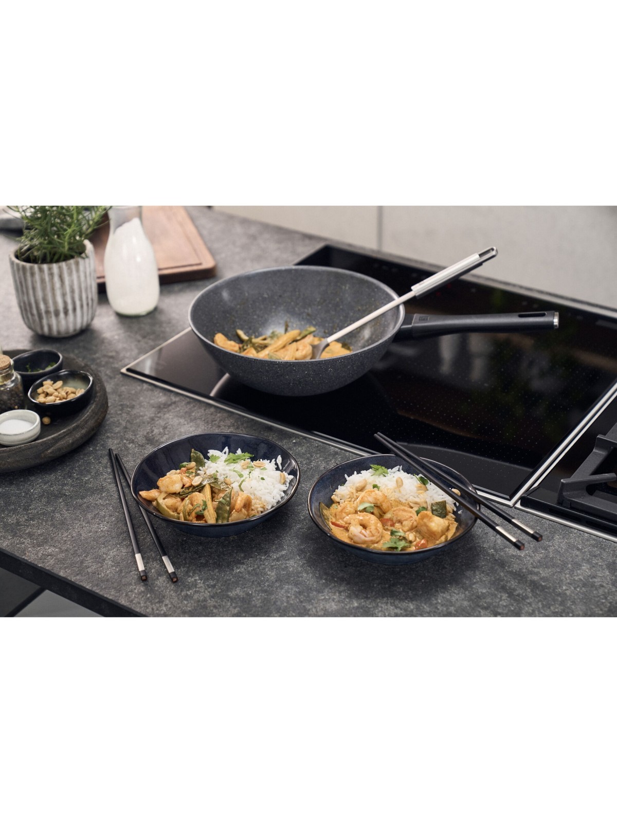 ZWILLING Terreno Plus vokpanna – 28 cm alumīnija ar keramikas nepiedegošu pārklājumu