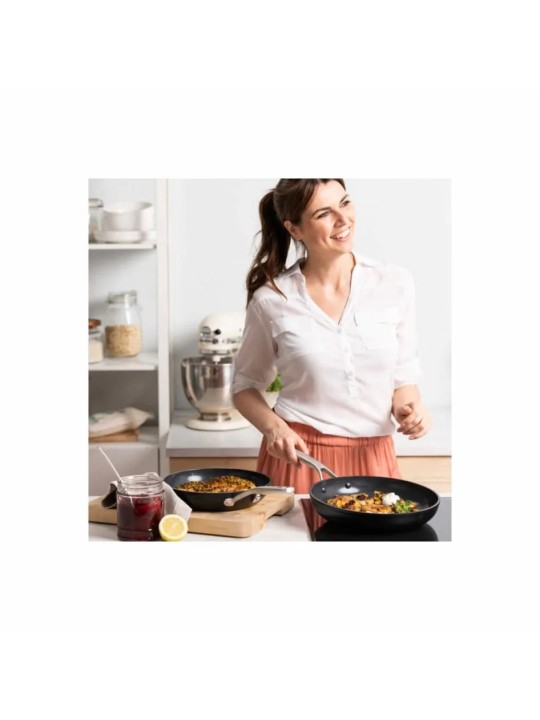 KitchenAid cepšanas panna, rūdīta alumīnija, keramikas pārklājums