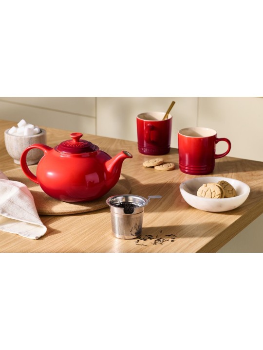 Le Creuset Stoneware Teapot with Stainless Steel Infuser