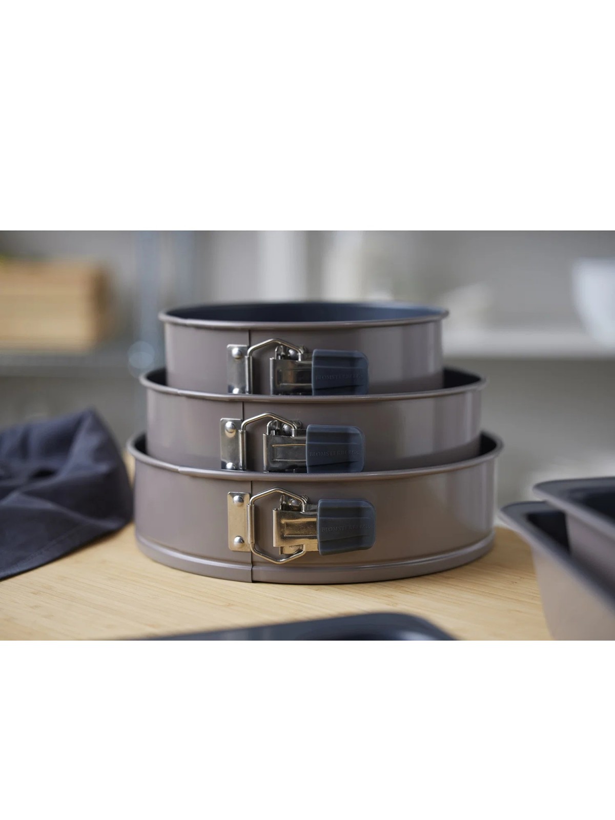 Blomsterbergs Springform cake tin