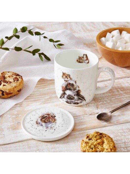 Wrendale Designs Piggy in the Middle kruusi ja klaasialuse komplekt