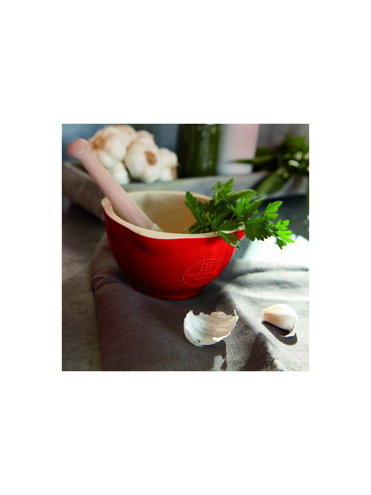 Emile Henry Mortar&pestle 15 cm/0.6 l