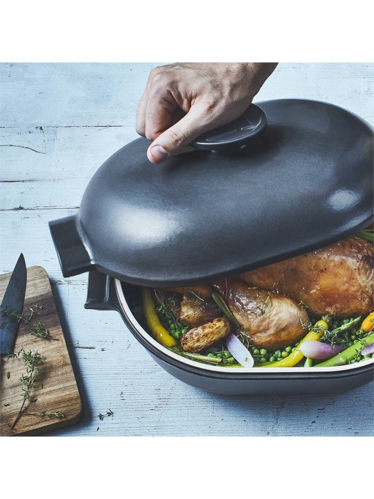 Emile Henry Oval Casserole Delight 4.5 l, induction compatible