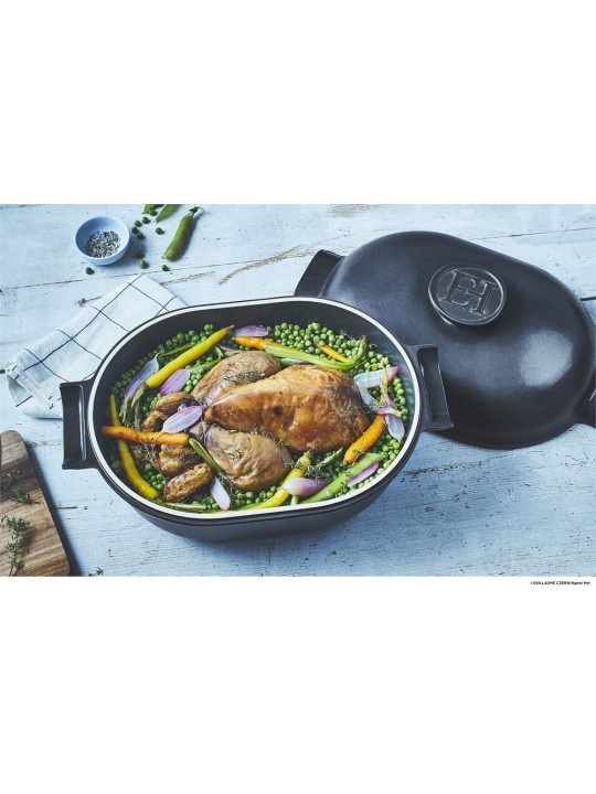 Emile Henry Oval Casserole Delight 4.5 l, induction compatible