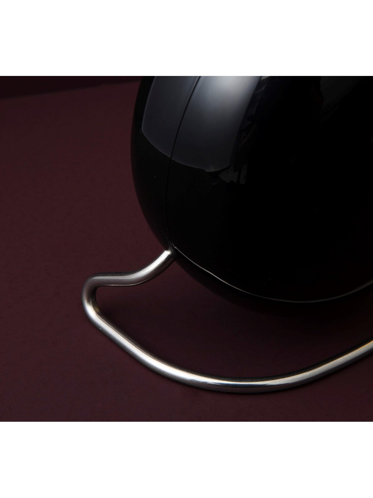 Rosendahl Arne Jacobsen настольные часы, черный