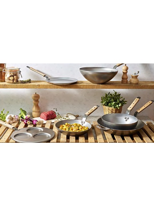 B Bois pannkoogipann Mineral B27cm/3 auku, puidust käepide