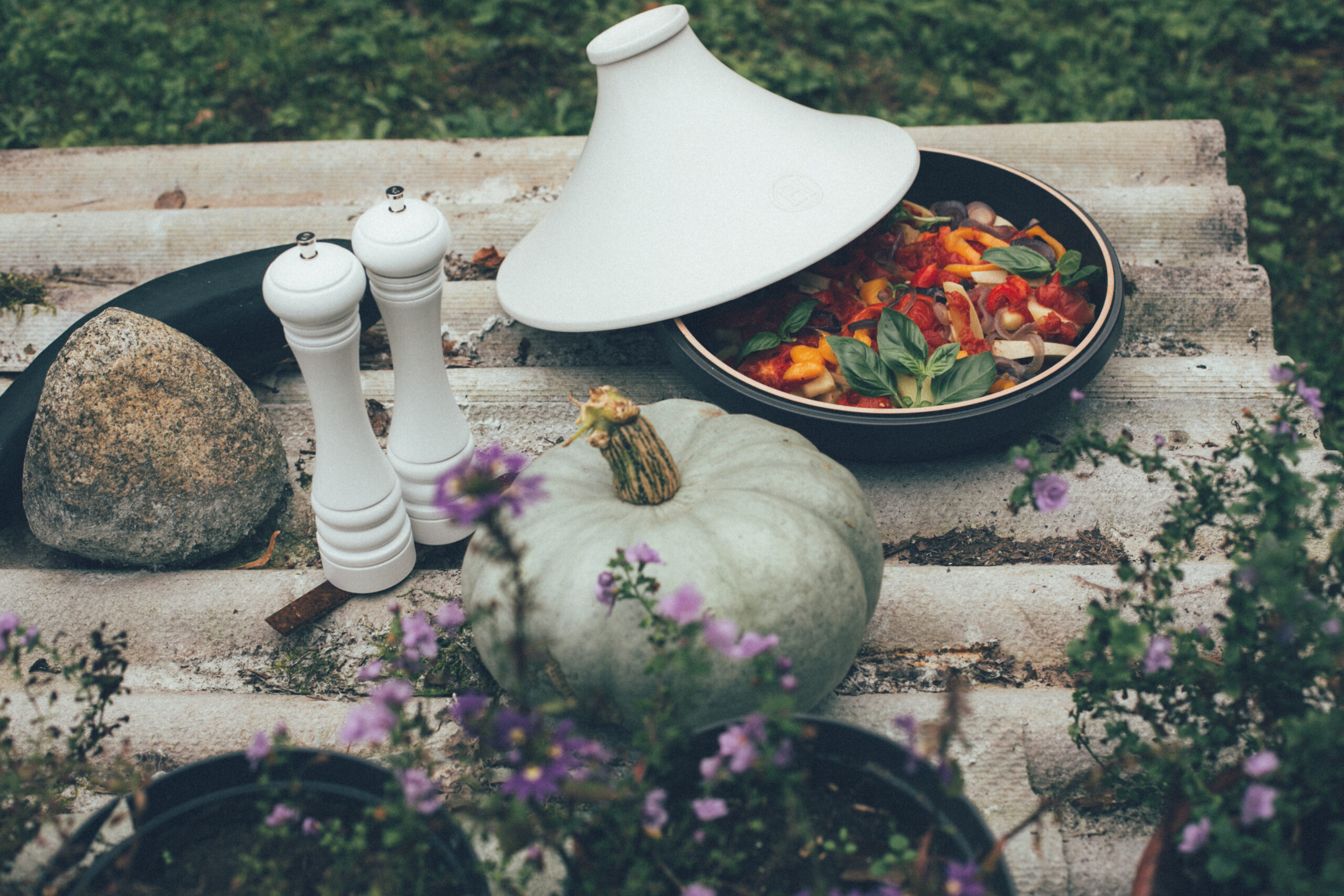 Hautatud köögiviljad kanalihaga Tagine`s